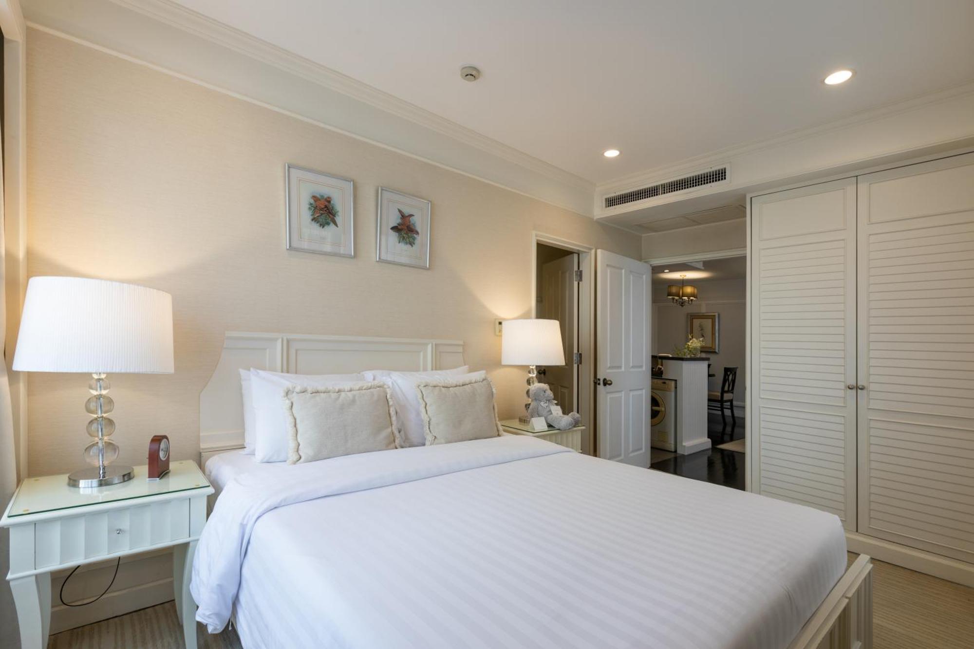 ケープ ハウス ランスアン ホテル バンコク都 エクステリア 写真 A bedroom at the hotel