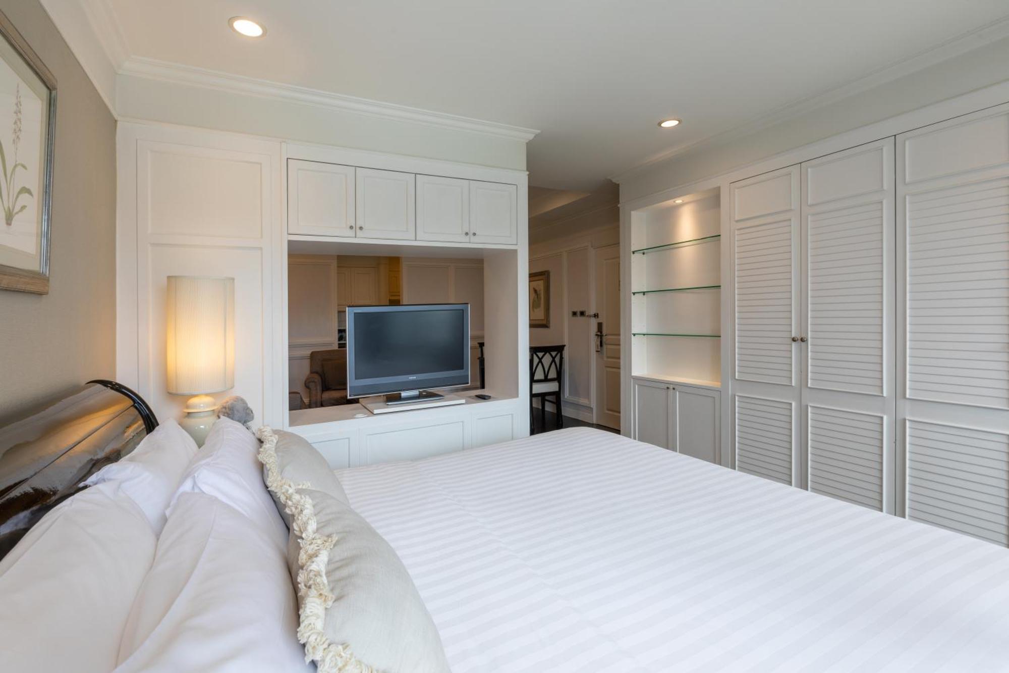 ケープ ハウス ランスアン ホテル バンコク都 エクステリア 写真 A bedroom at the hotel